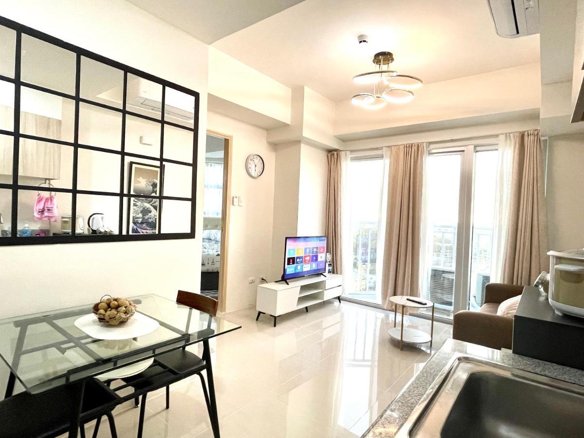 Inspiria Aparthotel Davao Exterior photo