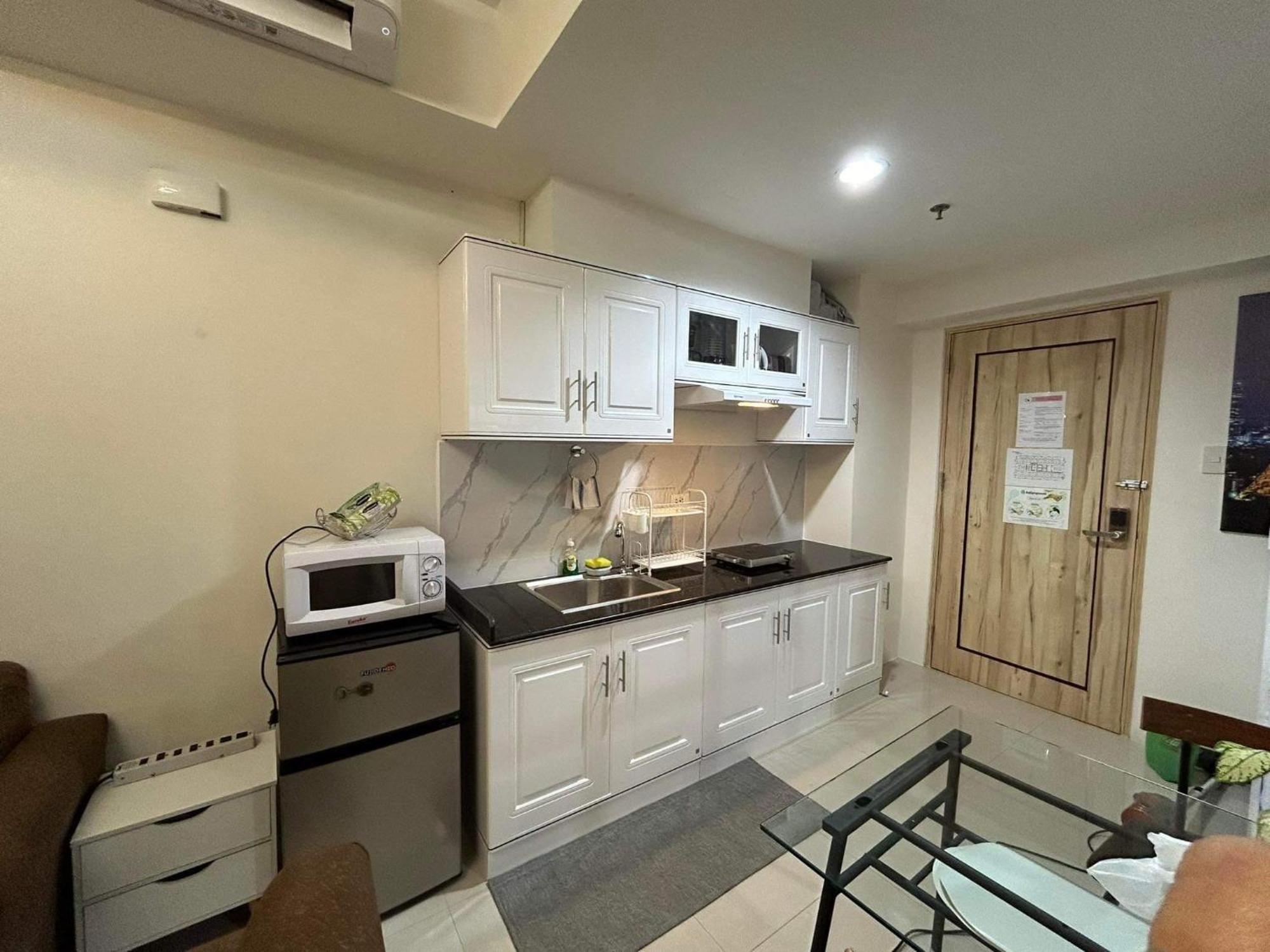 Inspiria Aparthotel Davao Exterior photo